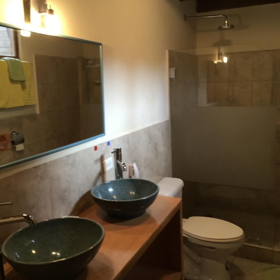 Inti Sisa Art Guesthouse Guamote Eksteriør bilde